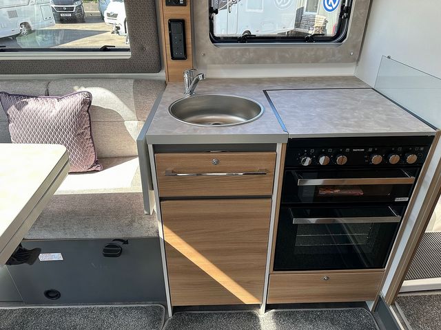 Bailey Adamo 75-4L Motorhome (2023) - Picture 4