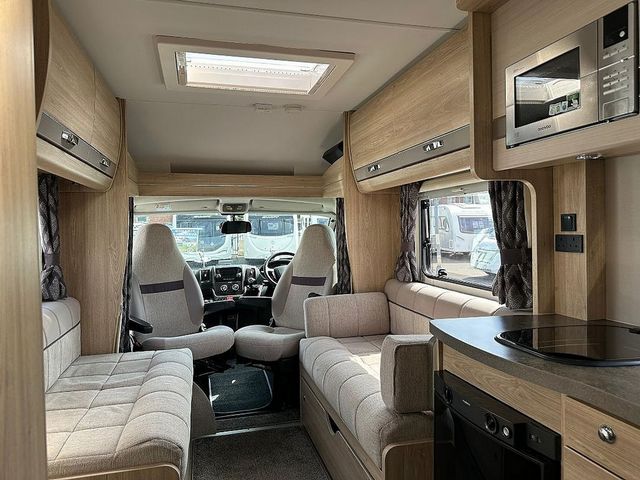 Elddis Autoquest 155 Motorhome (2017) - Picture 17