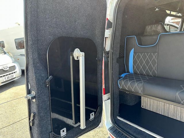 Ford Transit Custom Campervan Campervan (2017) - Picture 30