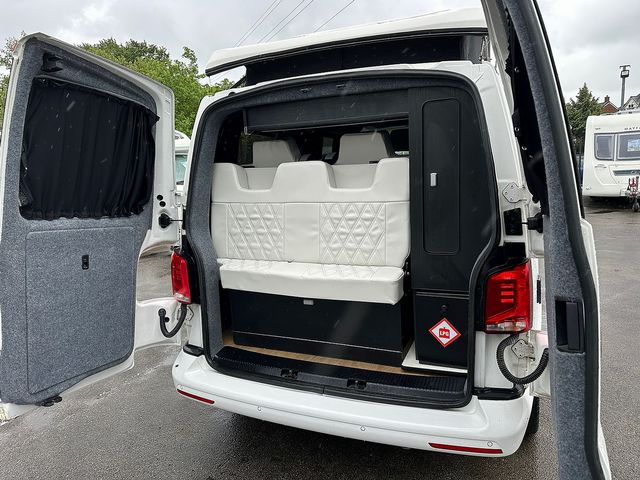 Volkswagen Transporter Spartan Campervan (2020) - Picture 22