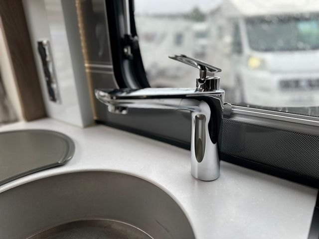 Bessacarr Cameo 625 Touring Caravan (2016) - Picture 12