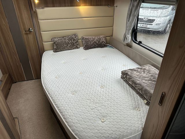 Bessacarr Cameo 625 Touring Caravan (2016) - Picture 18