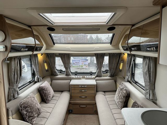 Bessacarr Cameo 625 Touring Caravan (2016) - Picture 6