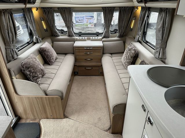 Bessacarr Cameo 625 Touring Caravan (2016) - Picture 7