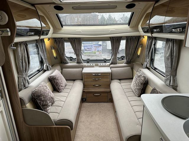 Bessacarr Cameo 625 Touring Caravan (2016) - Picture 9