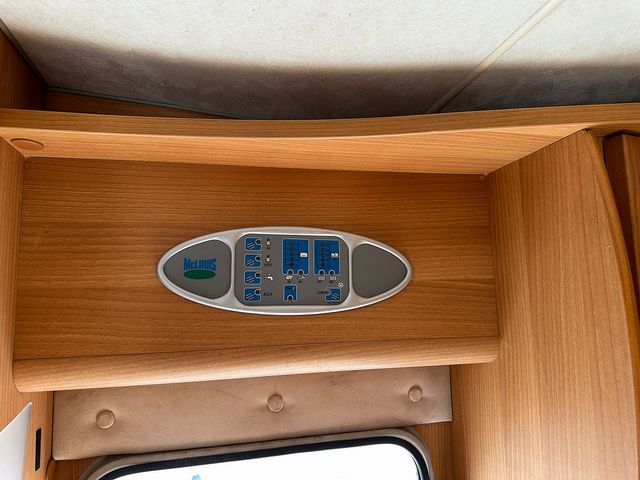 Tandy Mclouis 620 Motorhome (2007) - Picture 6