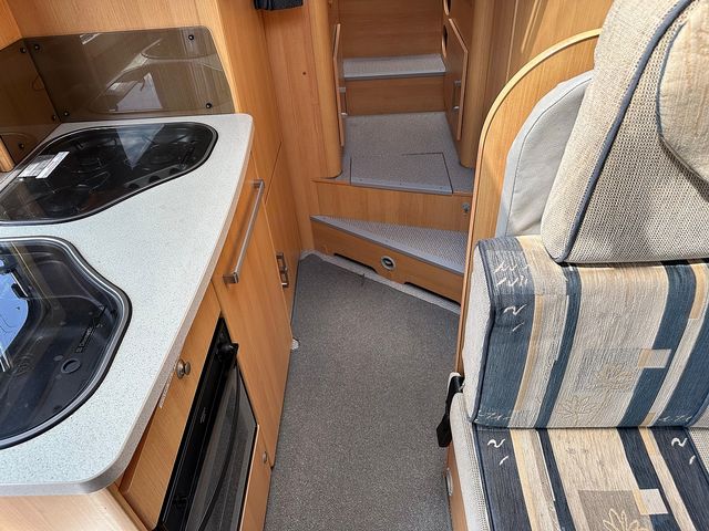 T.E.C RoTEC 682TI Motorhome (2008) - Picture 11