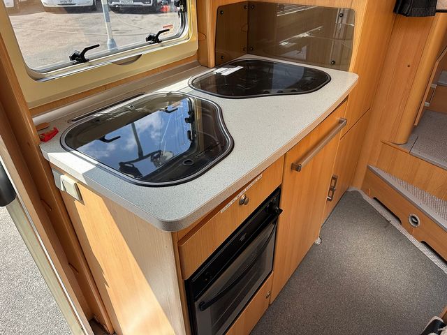T.E.C RoTEC 682TI Motorhome (2008) - Picture 9