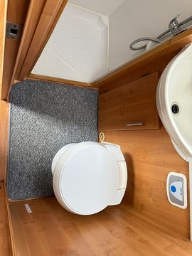 Autotrail Arapaho 3.0 Motorhome (2011) - Picture 15