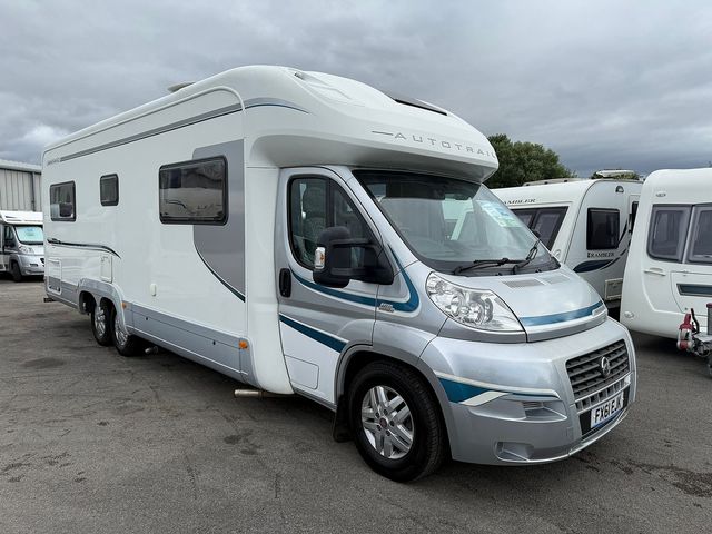 Autotrail Arapaho 3.0 Motorhome (2011) - Picture 3
