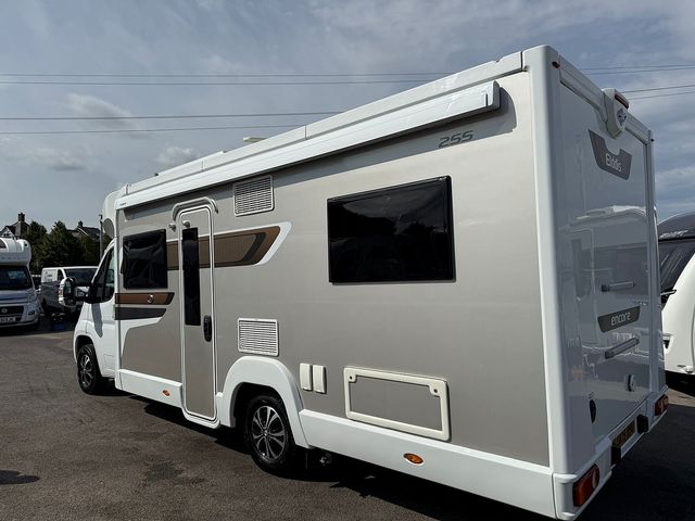 Elddis Encore 255 Motorhome (2019) - Picture 4