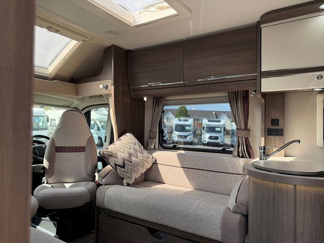 Elddis Encore 255 Motorhome (2019) - Picture 8