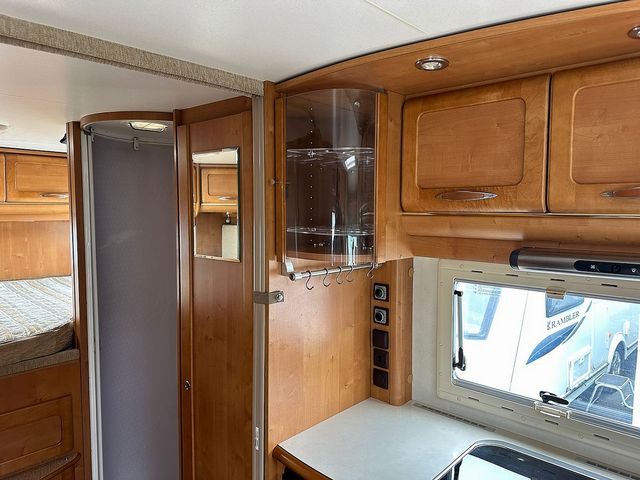 Rapido Le Randonneur 7097F Motorhome (2007) - Picture 19