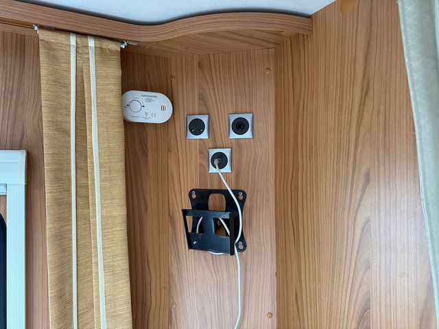 Burstner Solano T725 Motorhome (2007) - Picture 17
