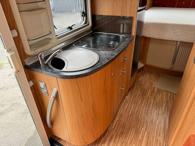 Burstner Solano T725 Motorhome (2007) - Picture 9