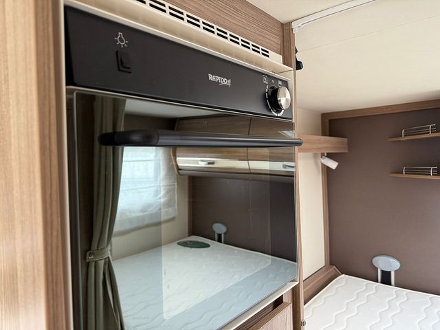 Rapido 803F 2.3 Motorhome (2015) - Picture 12