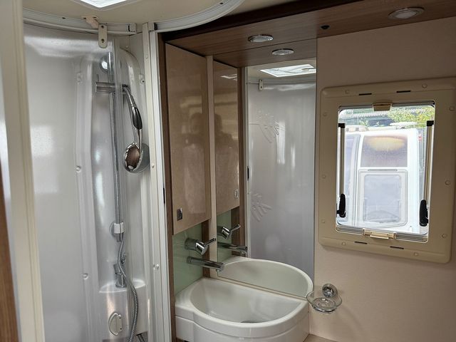 Rapido 803F 2.3 Motorhome (2015) - Picture 17