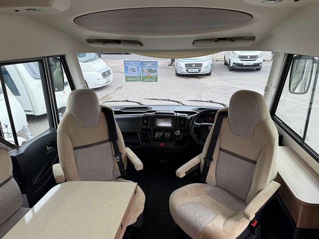 Rapido 803F 2.3 Motorhome (2015) - Picture 6