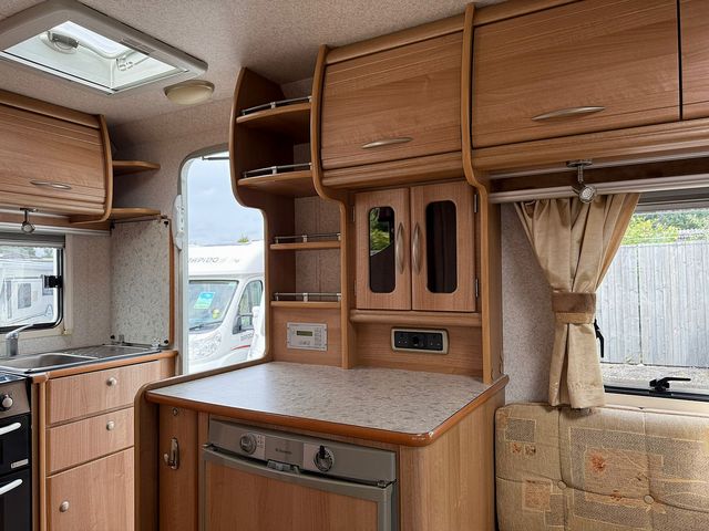 Autocruise CH Starfire 2.2 Motorhome (2008) - Picture 11