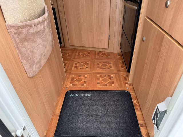 Autocruise CH Starfire 2.2 Motorhome (2008) - Picture 16