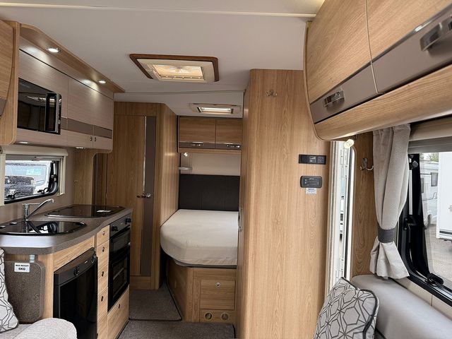 Elddis Autoquest 2.0 155 Motorhome (2019) - Picture 12