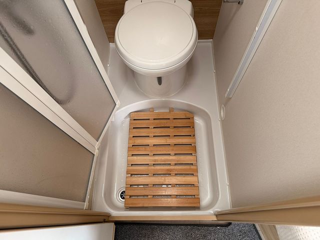 Elddis Autoquest 2.0 155 Motorhome (2019) - Picture 16