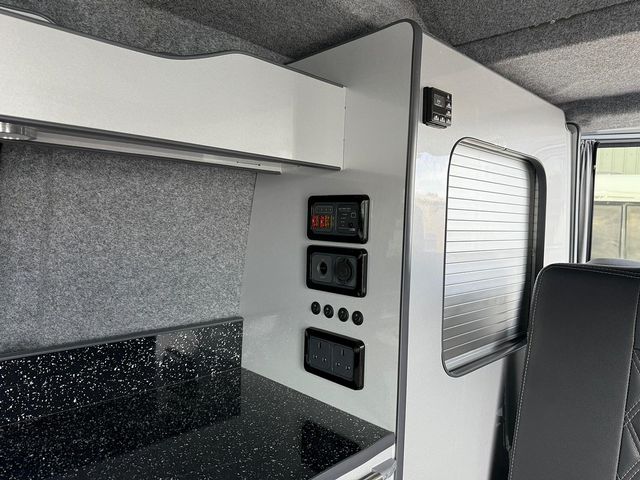 Ford Transit Custom Campervan Motorhome (2019) - Picture 14