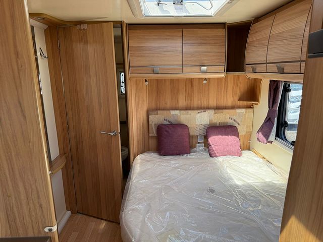 Bailey Pegasus Bologna Touring Caravan (2011) - Picture 11