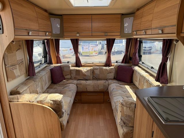 Bailey Pegasus Bologna Touring Caravan (2011) - Picture 7