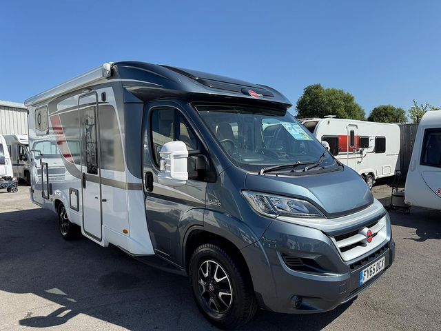 Burstner Nexxo 2.3 T690 Sovereign Motorhome (2015) - Picture 3