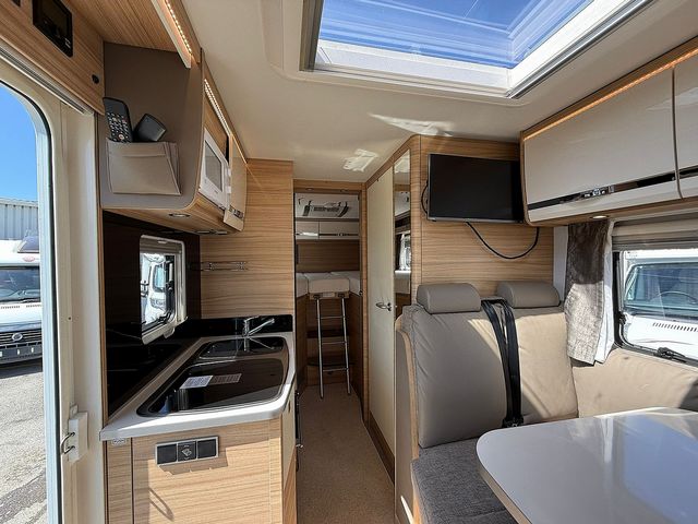 Dethleffs Globebus I 006 Motorhome (2019) - Picture 8