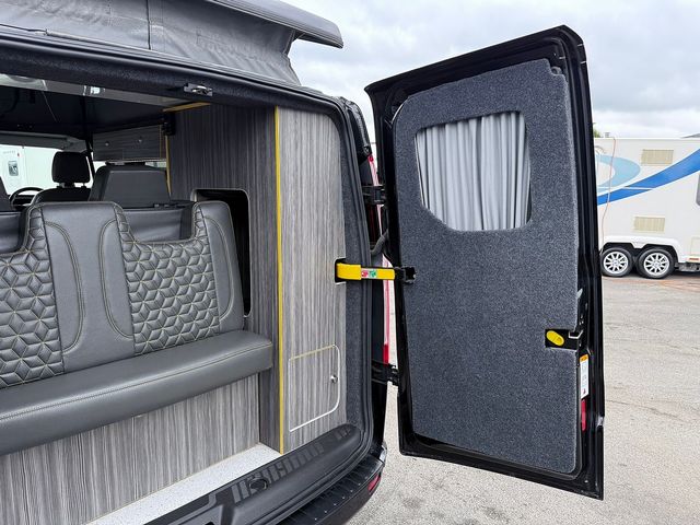 Ford Transit Custom 340 LTD Campervan Campervan (2021) - Picture 14
