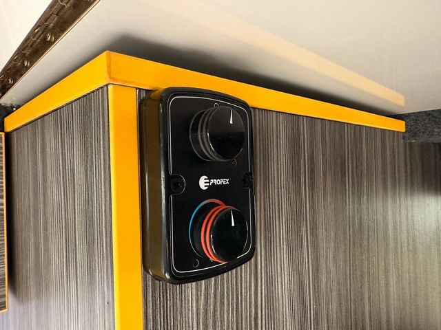 Ford Transit Custom 340 LTD Campervan Campervan (2021) - Picture 6