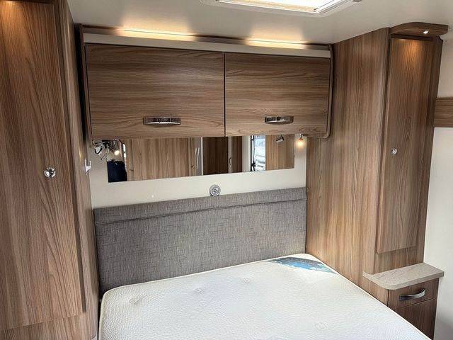 Swift Sprite Major 4EB Touring Caravan (2017) - Picture 14