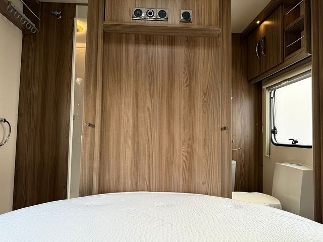 Swift Sprite Major 4EB Touring Caravan (2017) - Picture 15