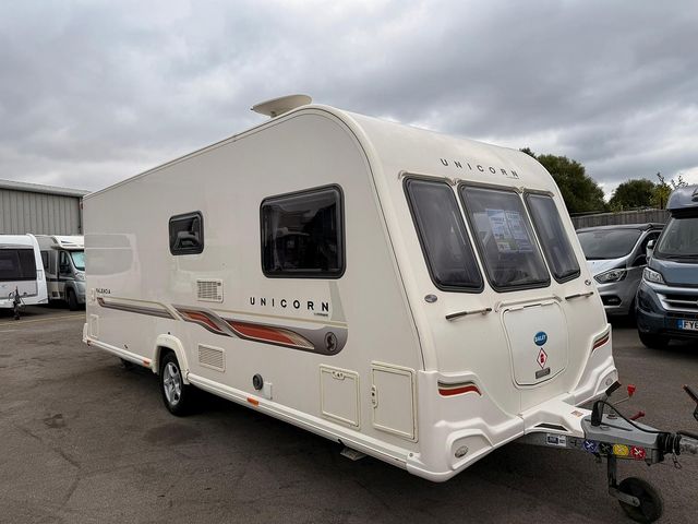 Bailey Unicorn Valencia Touring Caravan (2012) - Picture 3