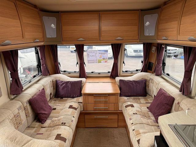 Bailey Unicorn Valencia Touring Caravan (2012) - Picture 5