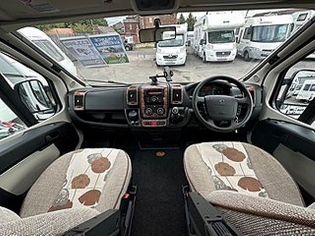 Elddis Prestige 105 Motorhome (2014) - Picture 7