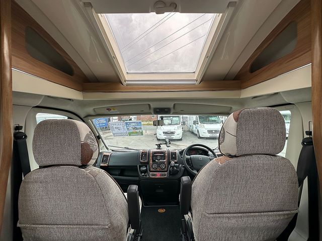 Elddis Prestige 105 Motorhome (2014) - Picture 7