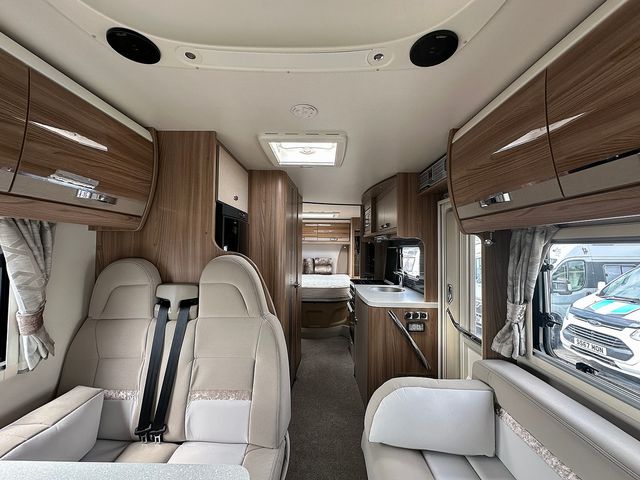Swift Kon Tiki 2.3 625 High Line Black Edition Motorhome (2018) - Picture 10