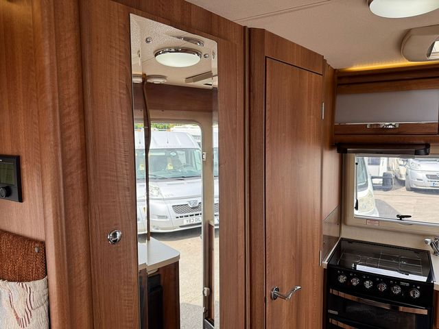 Mercedes-Benz Auto sleepers Bourton 2.1 Motorhome (2014) - Picture 16