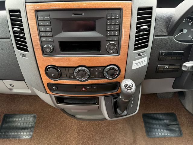 Mercedes-Benz Auto sleepers Bourton 2.1 Motorhome (2014) - Picture 7
