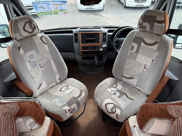 Mercedes-Benz Auto sleepers Bourton 2.1 Motorhome (2014) - Picture 8