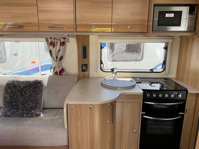 Bailey Pegasus Rimini Touring Caravan (2016) - Picture 9