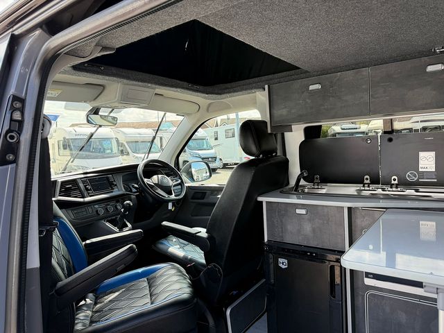 Volkswagen Transporter T28 StartLine TDI Campervan (2023) - Picture 10