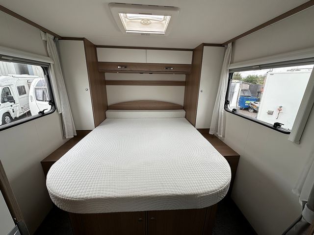 Carado I-Series 2.3 I449 Emotion Motorhome (2019) - Picture 16