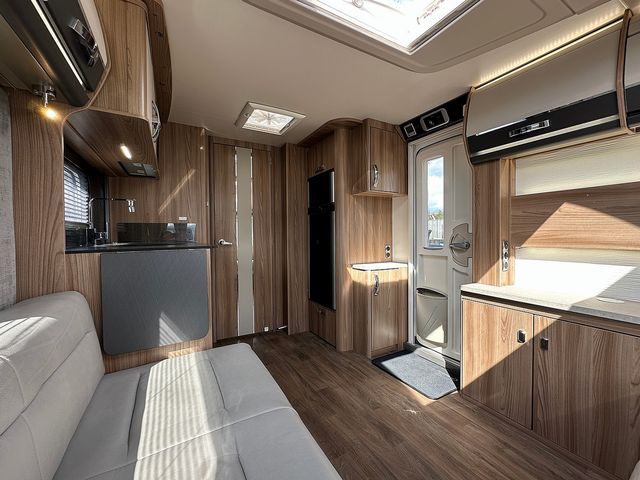 Swift Elegance 850 Caravan (2022) - Picture 10