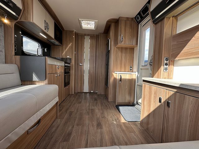Swift Elegance 850 Caravan (2022) - Picture 11