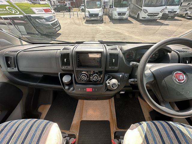 Laika X660R Motorhome (2013) - Picture 6