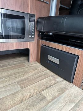 Volkswagen Transporter T5 2.0 Campervan (2014) - Picture 15